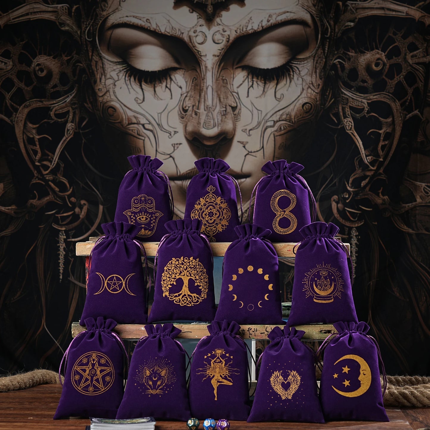 1pc Velvet Tarot Pouch,Jewelry Coin Makeup Dice Bag ,Tarot Card Storage Bag for Holding Healing Crystals,Witchcraft Supplies