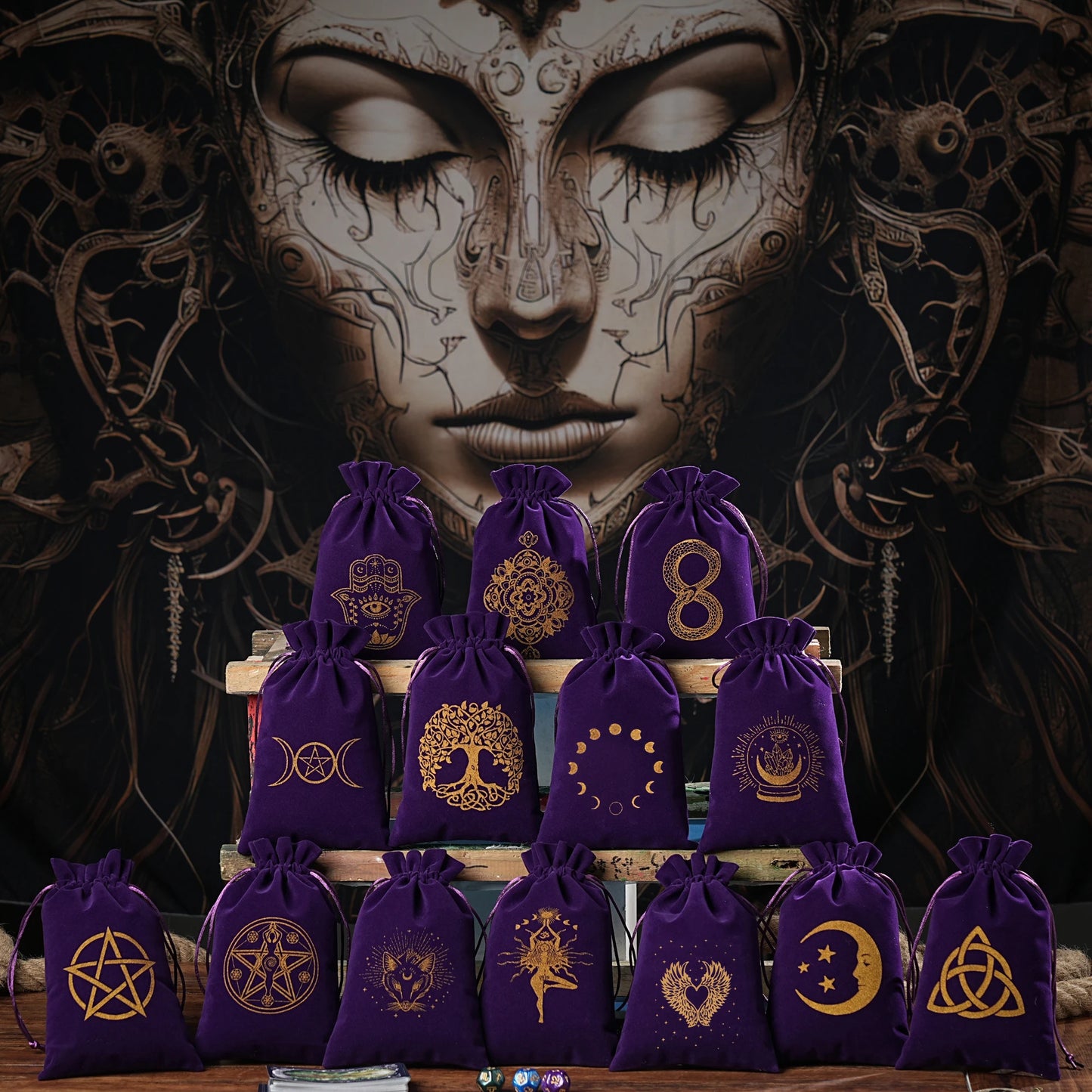 1pc Velvet Tarot Pouch,Jewelry Coin Makeup Dice Bag ,Tarot Card Storage Bag for Holding Healing Crystals,Witchcraft Supplies